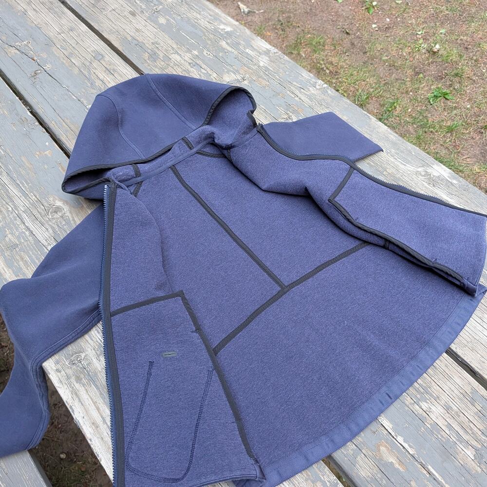 Lululemon Navy Blue Sweater Knit Fleece Full Zip Hoodie Jacket Paneled Back - Picture 7 of 10